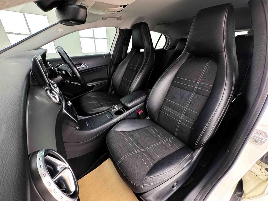 MERCEDES-BENZ GLA-CLASS GLA200 W156 2015 รูปที่ 11