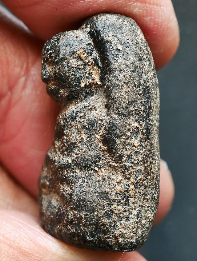 พระหลวงปู่ทวดเนื้อว่าน รุ่นแรก วัดช้างให้ พิมพ์พระรอด ปี 2497....เก่าๆ 9