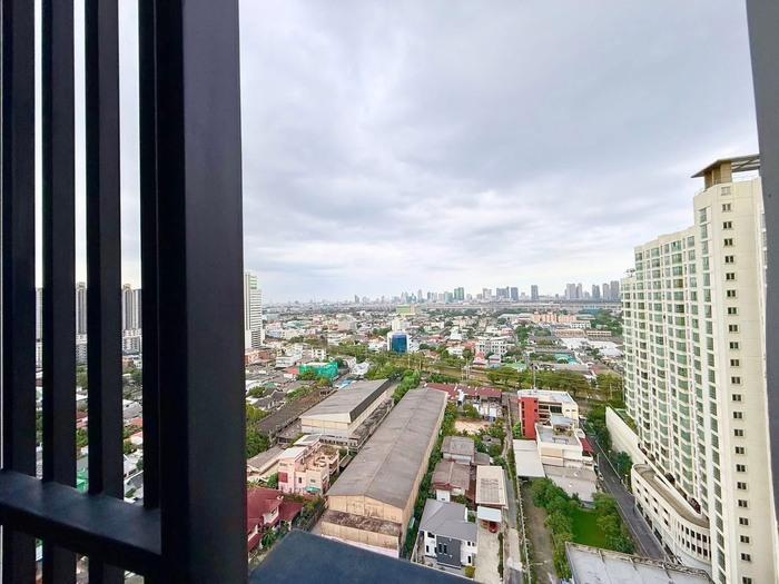 เช่าถูก 13,500 บาท ** รหัส 180198 ** 1 นอน 27 ตร.ม ** The Privacy Taopoon Interchange ** ติดรถไฟฟ้า เตาปูน / บางซื่อ ** 088-398-3835 MR.BOAT 19