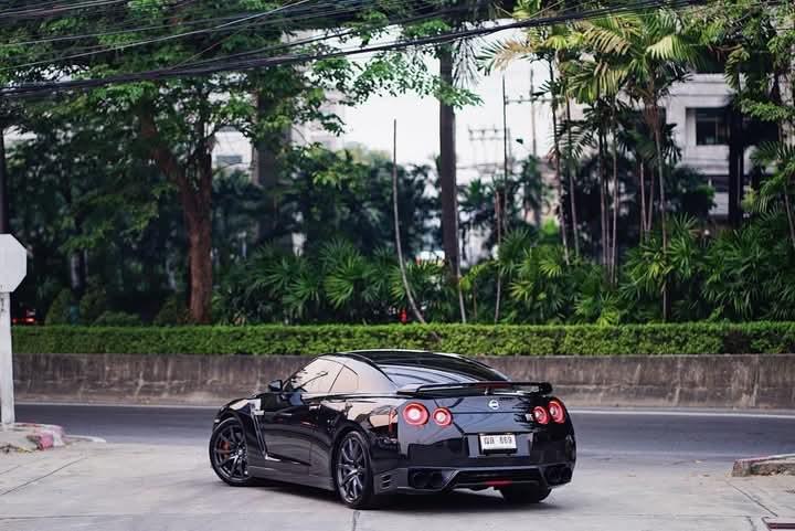 Nissan GT-R ปี 2012 2