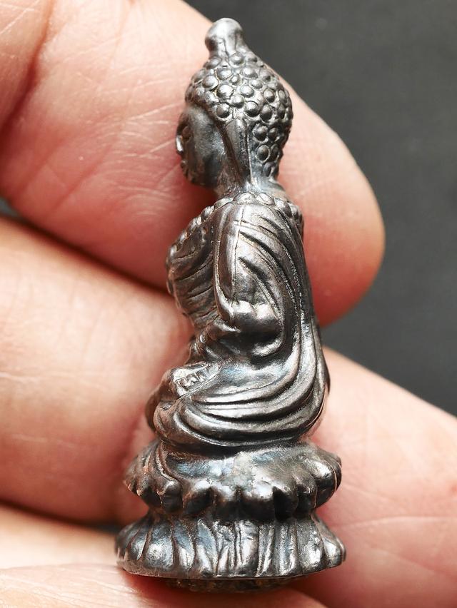 พระชัยวัฒน์หลวงปู่เอี่ยม วัดหนัง เนื้อสําฤทธิ์ ออกวัดอัปสรสวรรค์ (วัดหมู)...เก่าๆ 8