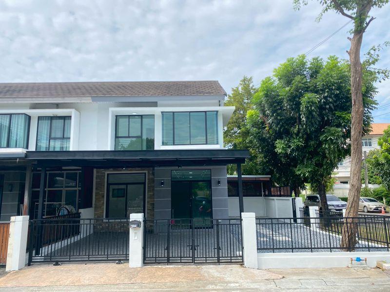 ขาย ทาวน์เฮาส์ 2 ชั้น ,เนื้อที่ 38 ตารางวา หมู่บ้านเดอะวิลล่า วงแหวน-รามอินทรา ซอยคู้บอน 27 แยก 10 แขวงท่าแร้ง เขตบางเขน กรุงเทพฯ 1