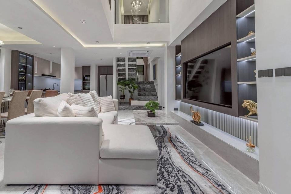 Selling pool villa style modern Pattaya Phatumnak hill 22 million 8