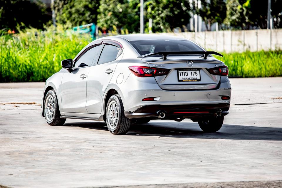 Mazda2 1.3 High Connect Sedan Skyactiv ปี 2018 สีเทา 7