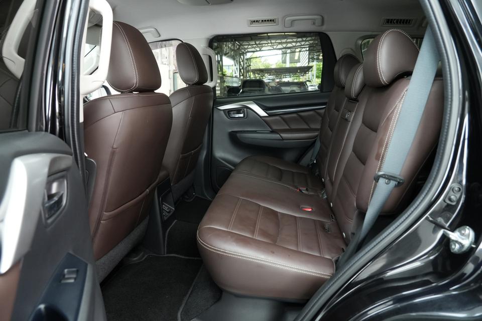 2019 Mitsubishi Pajero Sport 2.4 GT Premium Elite Edition 2WD SUV ดำ ไมล์ 105639 กม. 17