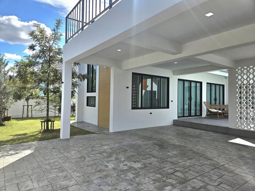 🏖️ Pool Villaชั้นเดียวในโครงการ ทำเลใกล้กาดฝรั่ง นานาชาติLIS #หางดง – ราคา 48,000 บาท/เดือน✨ 卖家具齐全 3 卧室 2 卫生间 – 租金 48,000 泰铢/月 ✨ 18