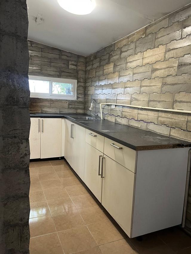 THE VILLAGE KM 8บางนา 4นอน2น้่ำ 28 ตารางวา ทิศใต้เลขมงคล 4