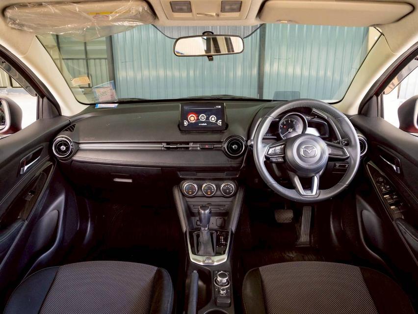 Mazda 2 1.3 High connect ปี จด 2018 รถสวย 14