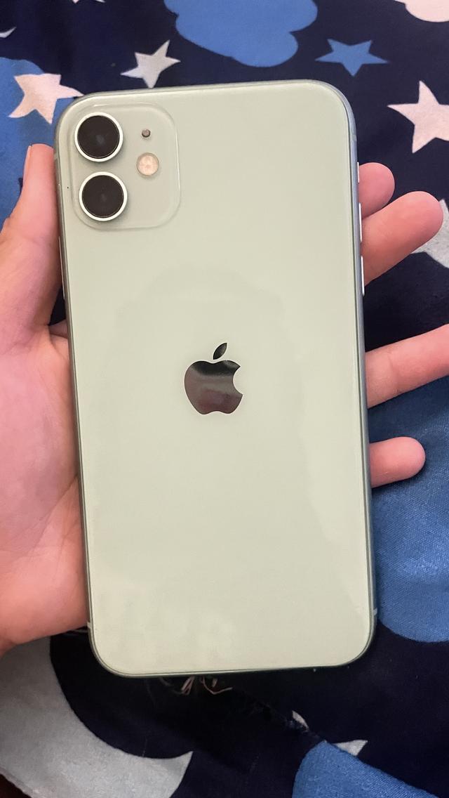 ip 11 64GB  ติดรหัส ต้องให้ร้านแก้ให้ !!