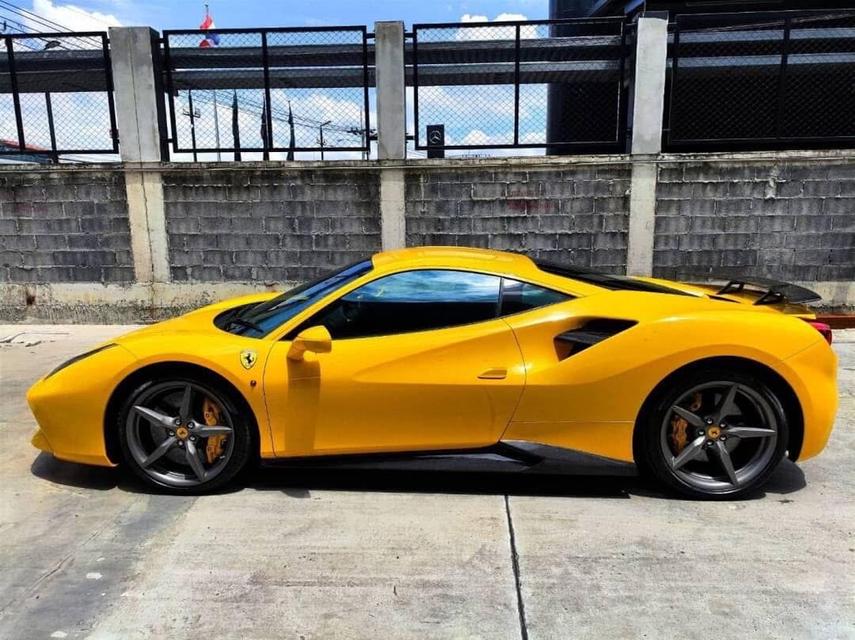 ขาย Ferrari 488 GTB ปี 2017 Yellow