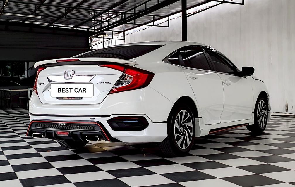 ðHONDA CIVIC FC 1.8 E āļāļĩ 2016ð