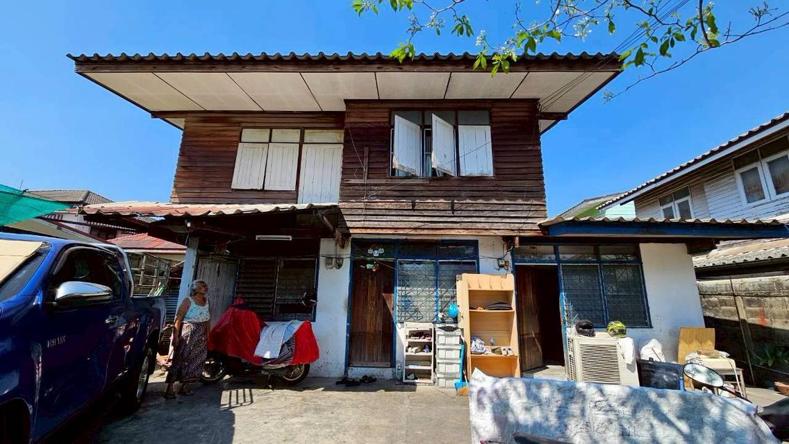 ขายที่ดินพร้อมบ้านครึ่งปูนครึ่งไม้ ทำเลทองดอนเมือง ซอยช่างอากาศอุทิศ 10  เนื้อที่  54.3 ตรว. 5