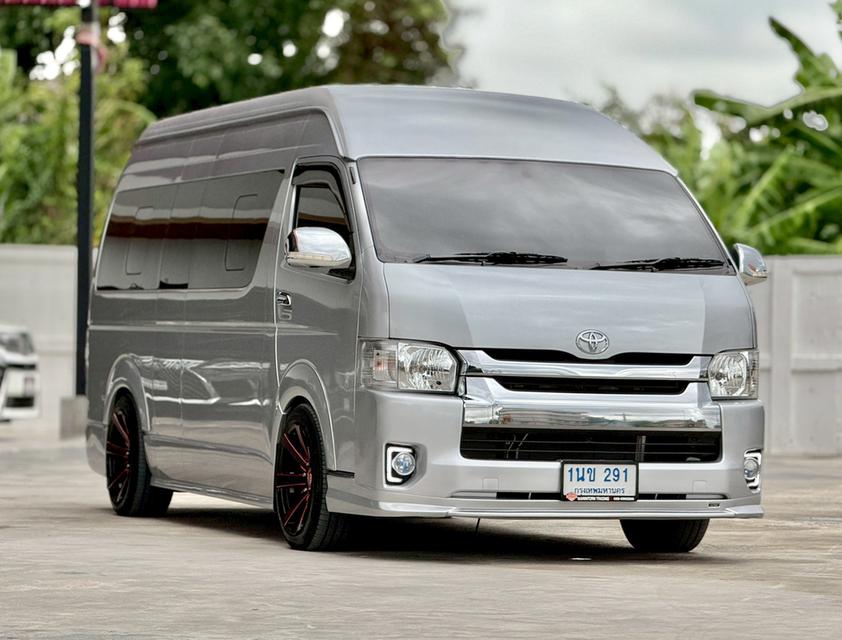 TOYOTA COMMUTER 3.0 D4D 2017