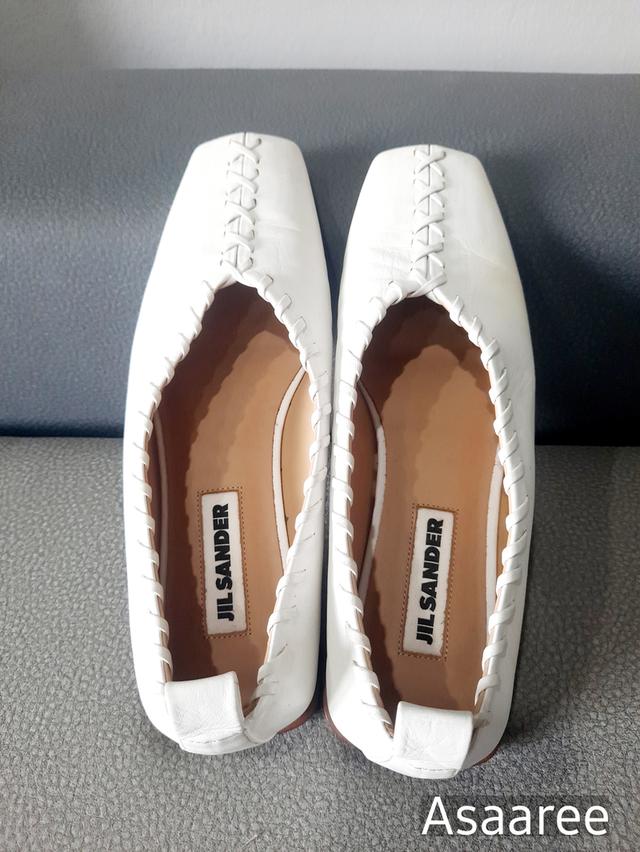 ขอขายรองเท้าแบรนด์เนมหนังแท้ไฮโซ สีขาวของท่านหญิงยี่ห้อ Jil sander รุ่น Ballet size 36.5 made in Italy  12