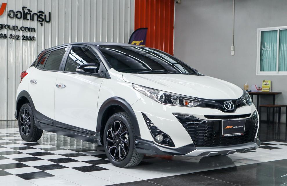 TOYOTA NEW YARIS CROSS 1.2 HIGH 2020 1