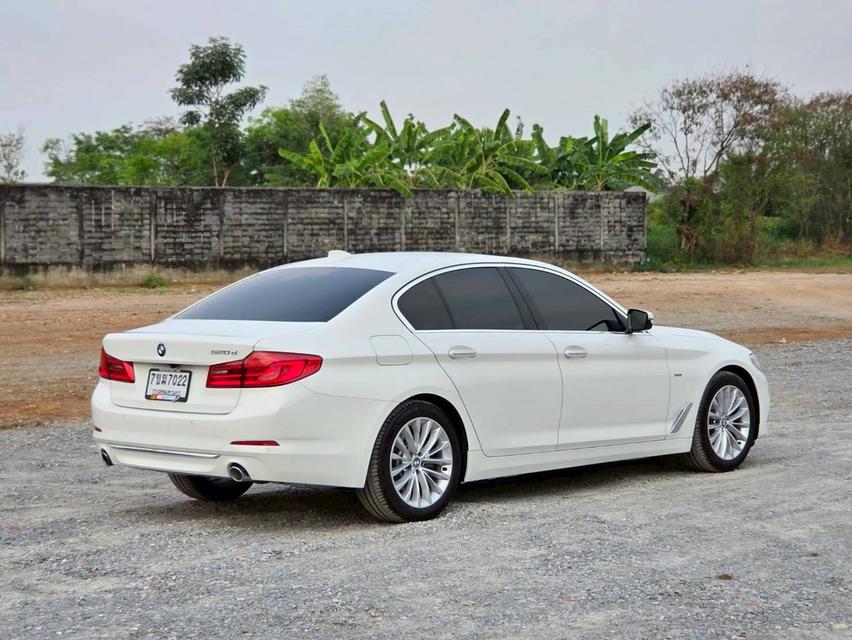 รหัสรถ NC7022 ✳️ 520d Luxury Line [G30] รูปที่ 3