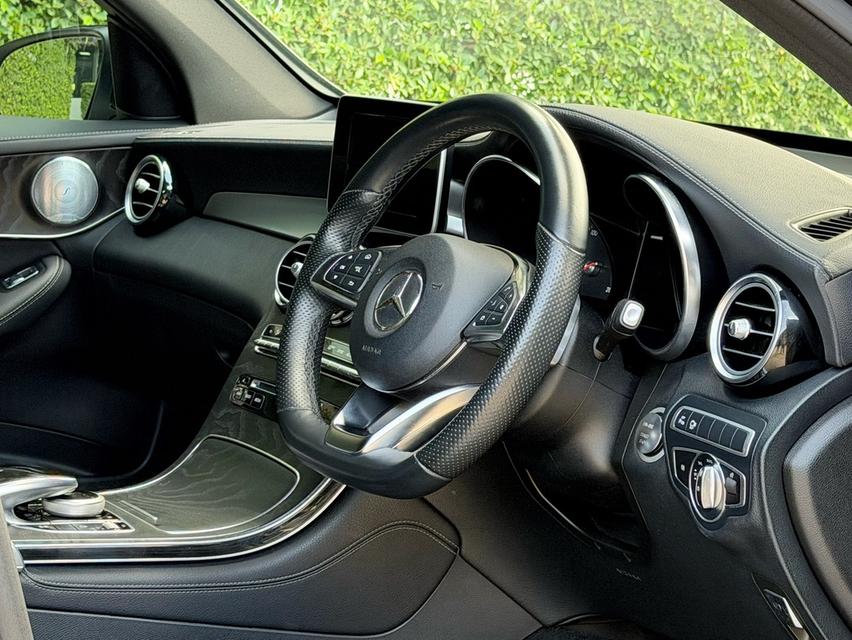 2019 BENZ GLC250D AMG รถมือเดียวออกป้ายแดง วิ่งน้อย เข้าศูนย์ทุกระยะ รถไม่เคยมีอุบัติเหตุครับ รูปที่ 10