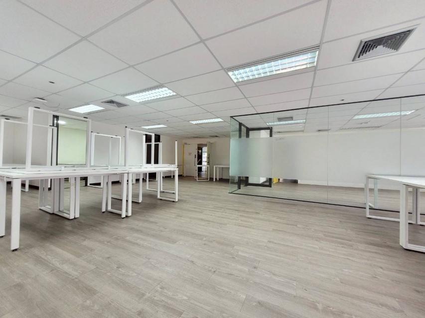ให้เช่าพื้นที่ ตึก Sethiwan Tower ชั้น 8BC พืนที่โล่ง 372 ตร.ม สัญญาเช่าอย่างน้อย 3 ปี