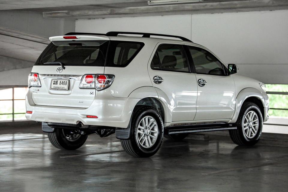 TOYOTA FORTUNER 3.0 V 2WD 2012SUV 7 ที่นั่ง เครื่อง 3000 VNT แรง ทน ซ่อมง่าย รูปที่ 7