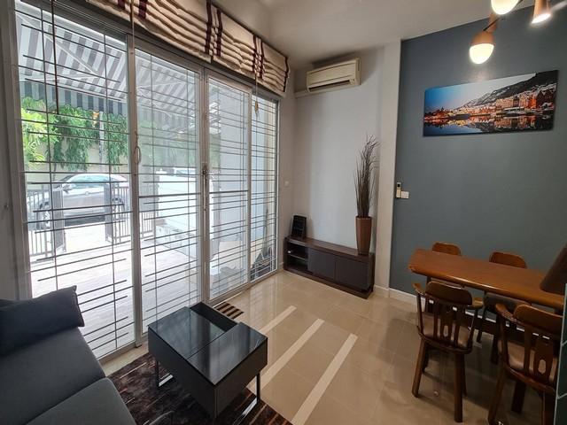 ให้เช่าทาวน์โฮม 3 ชั้น หมู่บ้านกลางเมือง ศรีนครินทร์ 24 (อ่อนนุช–พัฒนาการ) รีโนเวทใหม่ พร้อมเข้าอยู่ 3