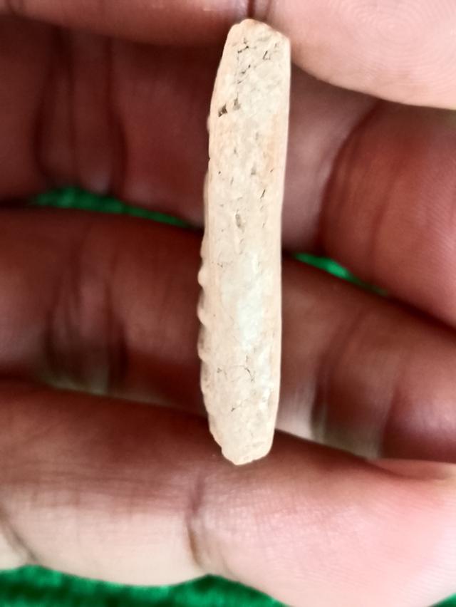 พระสมเด็จพิมพ์เส้นด้ายใหญ่ กรุเก่า 2