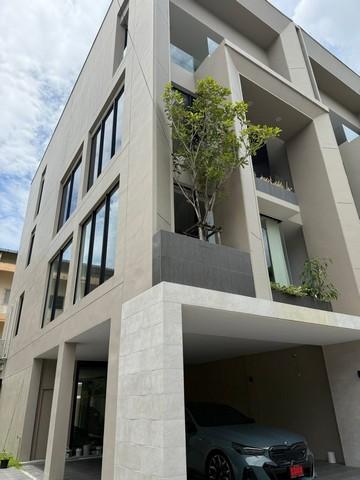 ให้เช่าโฮมออฟฟิศ 4 ชั้น 527 ตร.ม. มีลิฟต์ ย่านนาคนิวาส ติดถนนหลัก ใกล้เลียบด่วน 1