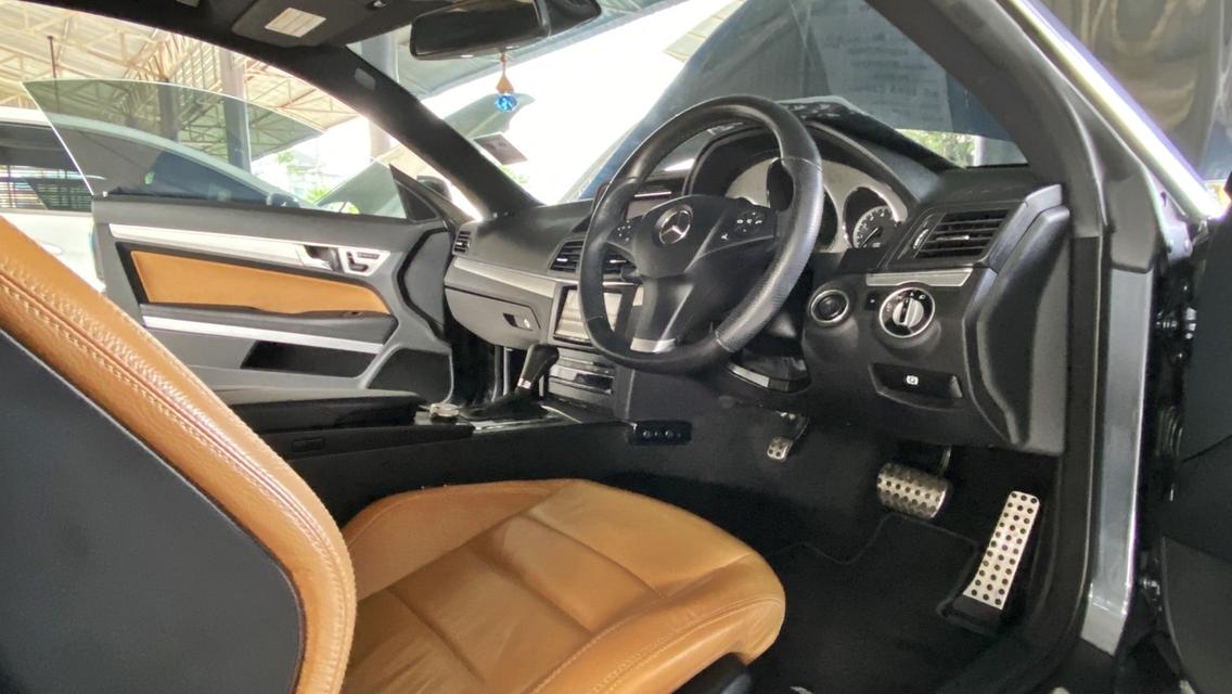 Mercedes-Benz E250CGI Coupe  15
