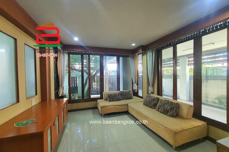 บ้านเดี่ยว 2 ชั้น หมู่บ้าน มิตรอนันต์ เนื้อที่ 102 ตรว. ซอยรามอินทรา 34 ถนนรามอินทรา แขวงจรเข้บัว เขตบางกะปิ กรุงเทพมหานคร 3