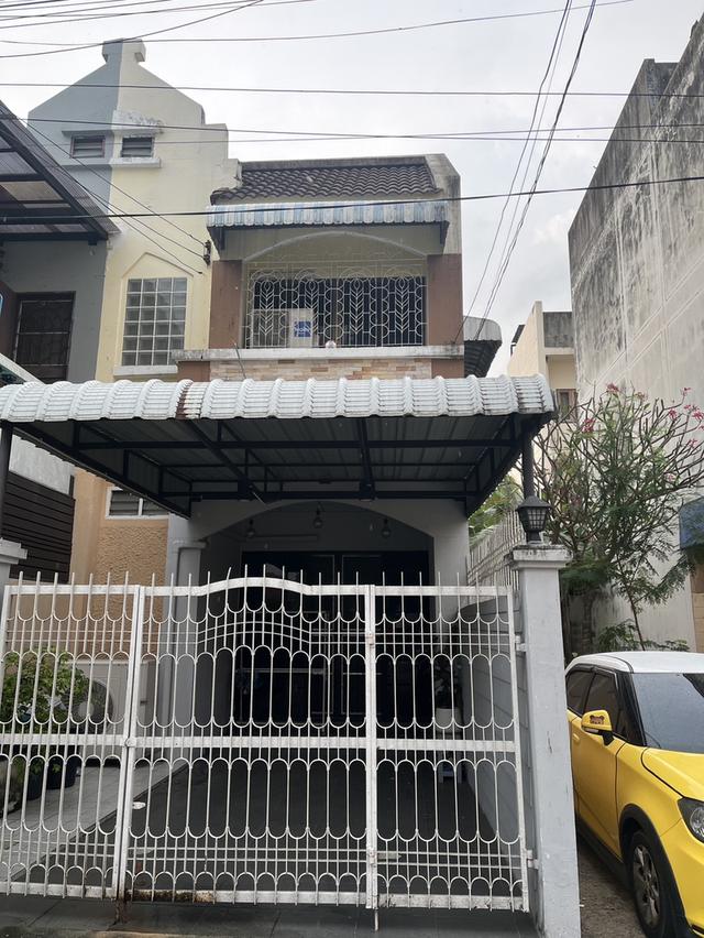 ทาวน์เฮ้าส์ 2 ชั้น รีโนเวทใหม่ 1