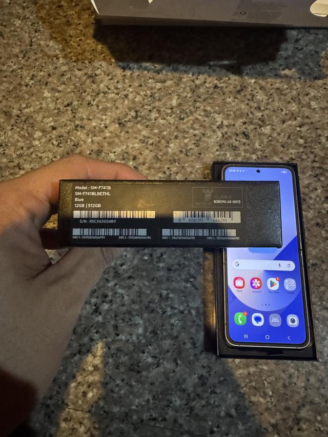 ขายๆๆๆถูกSamsungFlip6สีใหม่Blue 512กิ๊กRam12มีกล่องอีมี่ตรงสูนTrueสภาพสวยการใช้งานดีเยี่ยมทุกๆฟังชั่นเครื่องรีสโตได้ตลอดไม่มีติดแอคเค้าใดๆคับ  สภาพ: 8