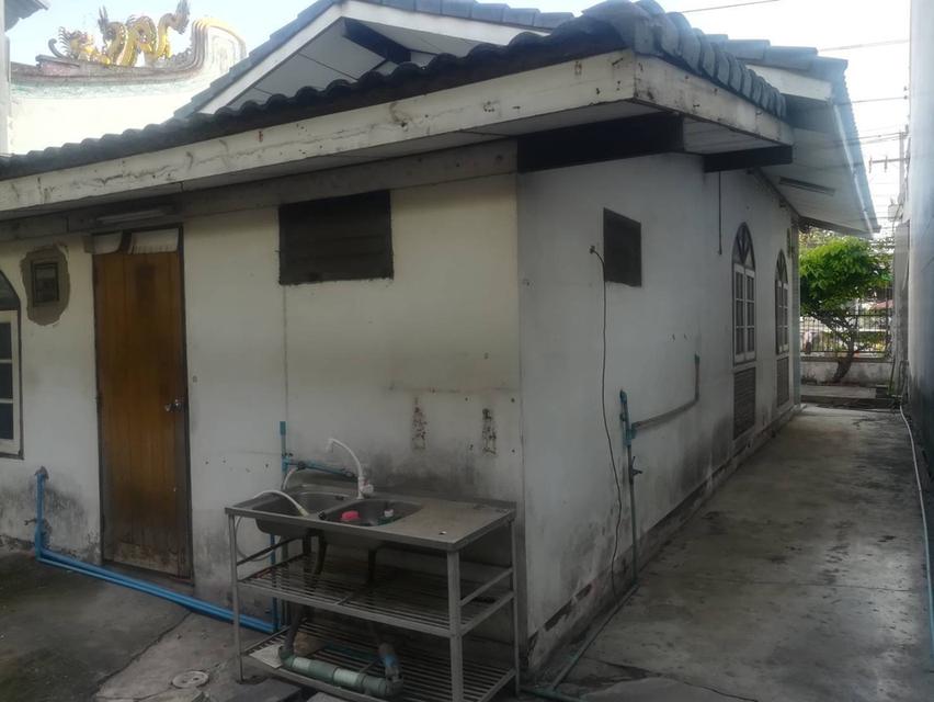 บ้านมือสองติดถนนใหญ่พร้อมที่ดิน 11