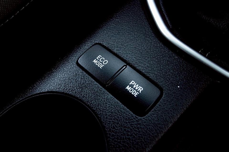 รหัสรถ 1D673 REVO 2.4 G NAVI CAB PRERUNER 10