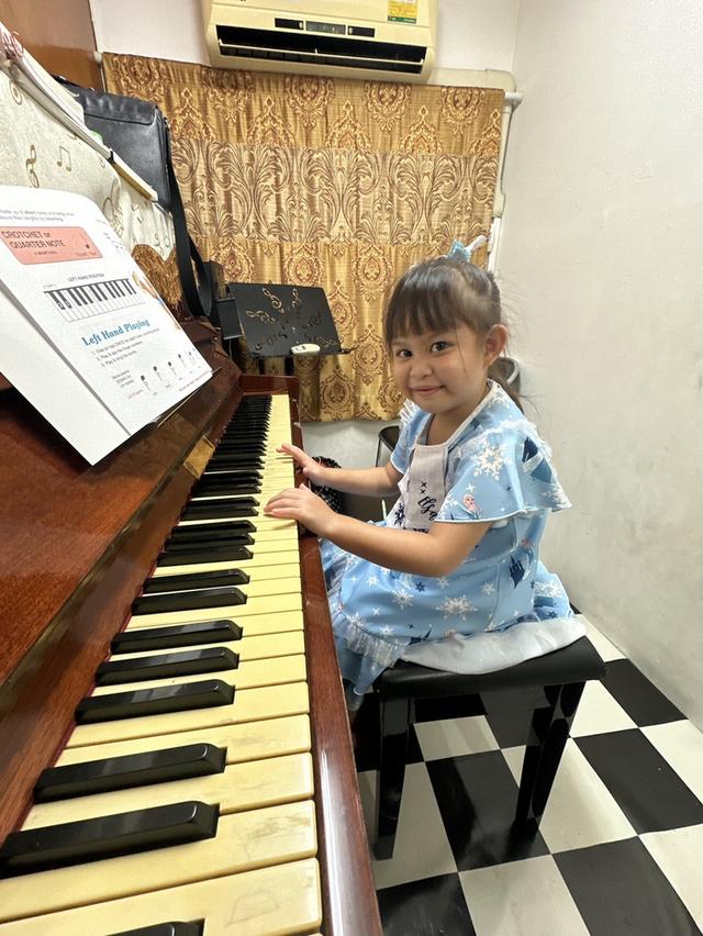 รับสอนเปียโน ที่ Fin Music School รูปที่ 11