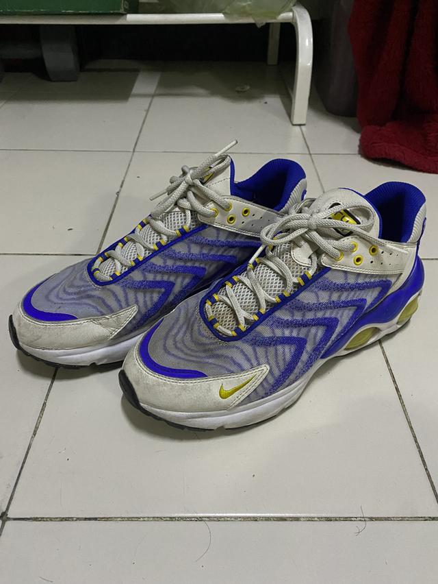 รองเท้ามือสองหลายแบน รูปที่ 2