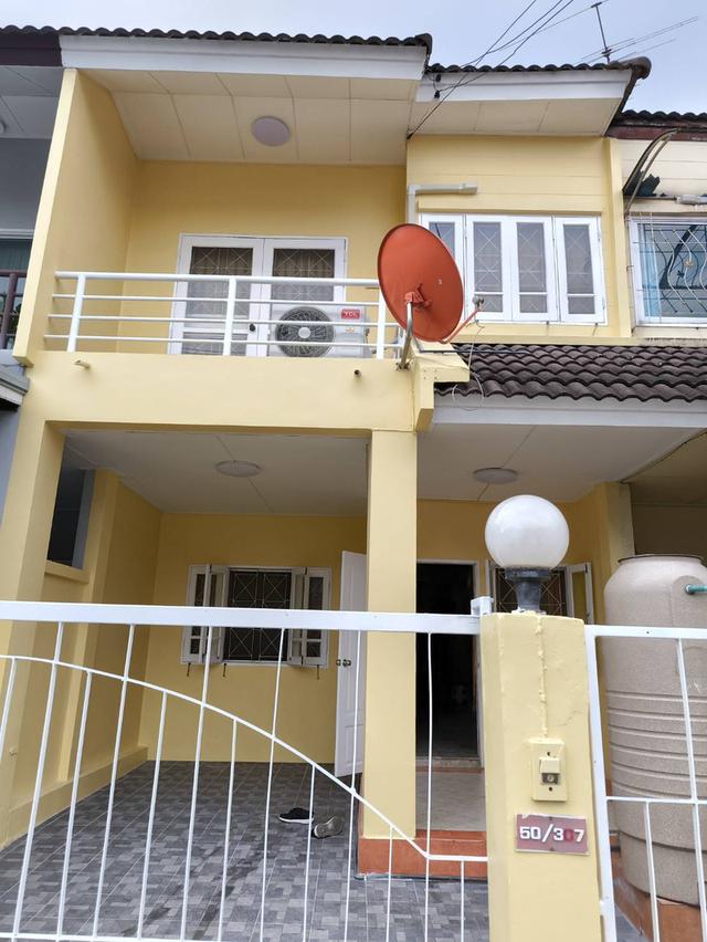 ขาย/เช่าทาวน์เฮ้าส์ 2 ชั้น หน้ากว้าง 5 เมตร ย่านรังสิต 1