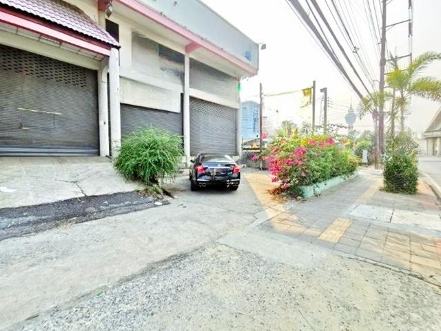 ที่ดินพร้อมอาคาร 3ชั้น 5นอน 4น้ำ สุขุมวิท83 BTSปากน้ำ ใกล้ BTS ศรีนครินทร์ 500 ม. และหอชมเมืองสมุทรปราการ 1ไร่ 1000 ตร.ม 6