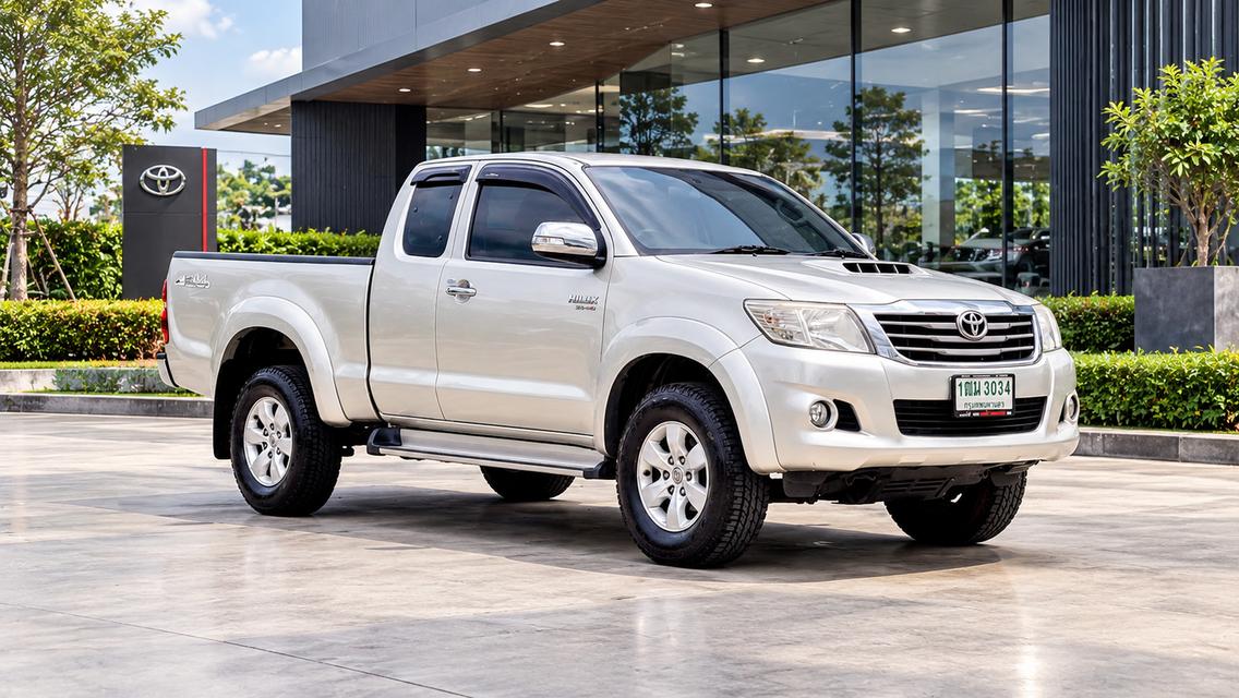 TOYOTA Hilux Vigo CHAMP Smart Cab 2.5G Prerunner A/T ปี 2013 จด 2015