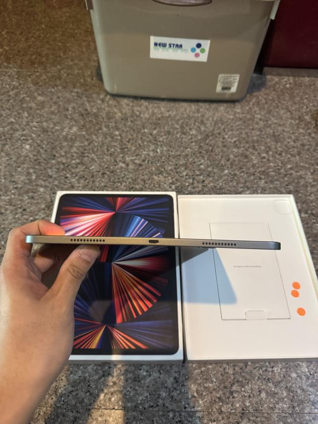 ขายๆๆๆถูกๆๆiPadPro12.9 M1 สีSpace Gray 256กิ๊กWifi Only มีกล่องคับใช้งานดีทุกๆฟังชั่นสูนTrueทุกๆฟังชั่นรีสโตได้ตลอดไม่มีติดไอคราว สภาพ: 99.99% สวยๆๆค 6