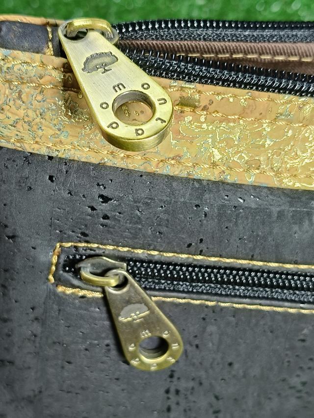 Montado Cork Crossbody Bag รูปที่ 12