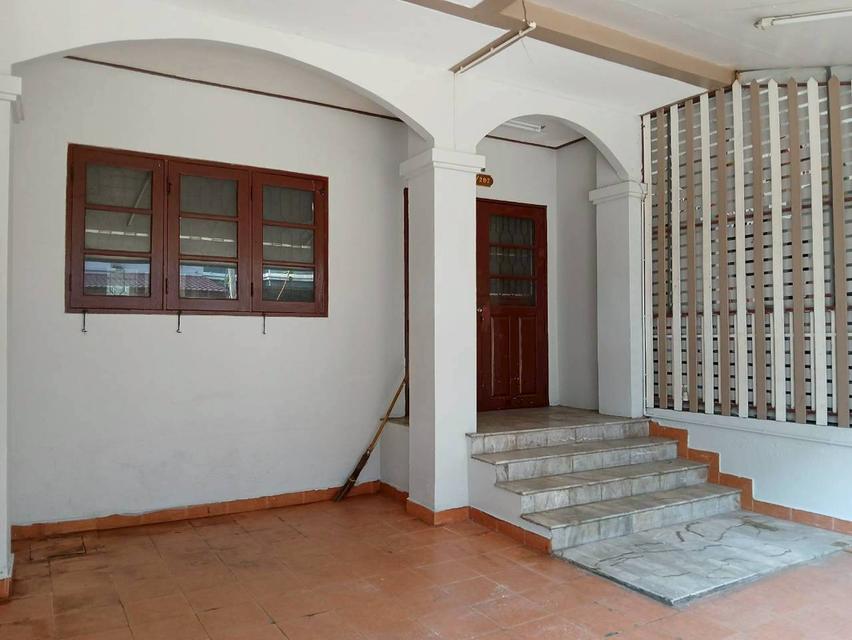 ขายบ้าน 3 ชั้น หมู่บ้านศิริวรรณ 2 ซอยบางกร่าง 43 ถนนบางกรวยไทรน้อย 4