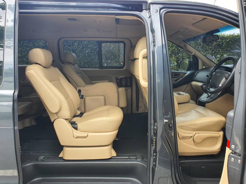 Hyundai H1 2.5 ELITE Minor chang สีเทา มือ1 ออกห้าง รถรุ่นปีคศ.2020 จดปี 2021 รูปที่ 10