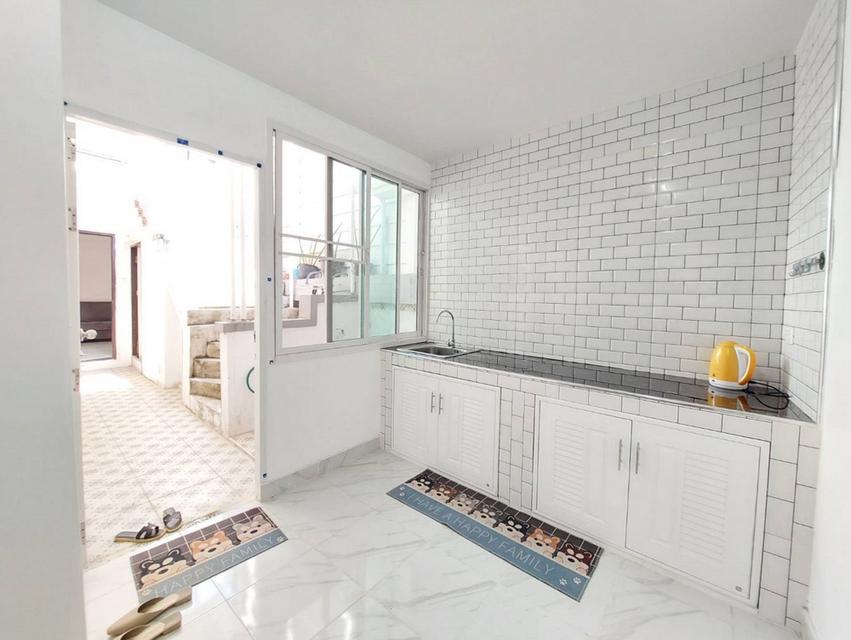 หมู่บ้านร่วมสุข 3 ถนนสามวา คลองสามวา มีนบุรี ขายบ้านเดี่ยว 42 ตารางวา 3 ห้องนอน 2 ห้องน้ำ 11