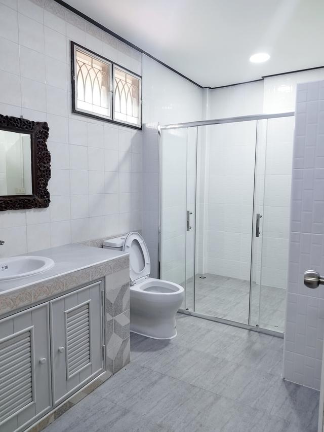 บ้านเดี่ยวมือสอง รีโนเวทพร้อมเข้าอยู่ กลางเมืองลับแล จ.อุตรดิตถ์ 13