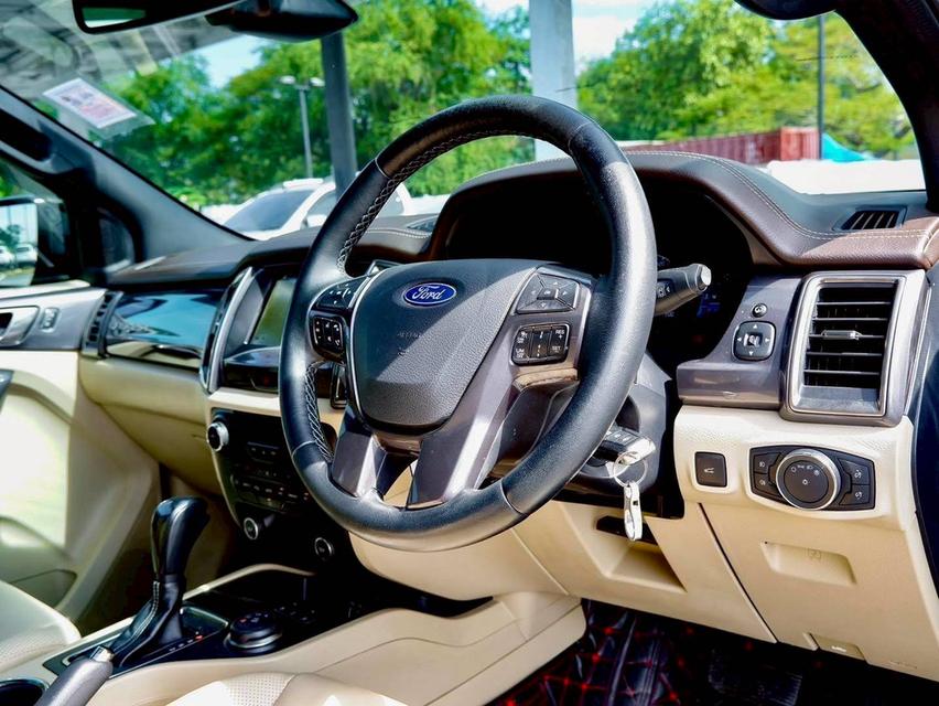 รหัสรถ PR5818  Ford Everest 3.2L Titanium Plus 4WD ปี 2017 รุ่น Top Fulloption 10
