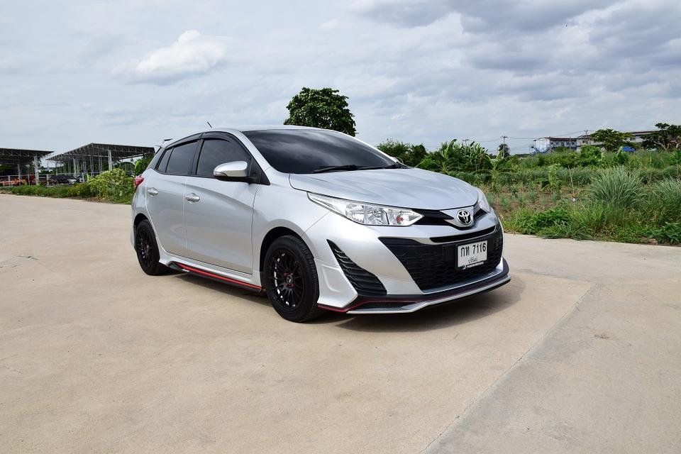 วิ่งเพียง 77xxx กิโลเมตร ฟรีดาวน์ TOYOTA YARIS 1.2E ปี18 ออโต้ ชุดแต่งรอบคัน มัลติฟังชั่นส์ ABS AIRBAG แม็กสวยๆพร้อมใช้งาน โทร0957401229 ไอดีไลน์ UTBP