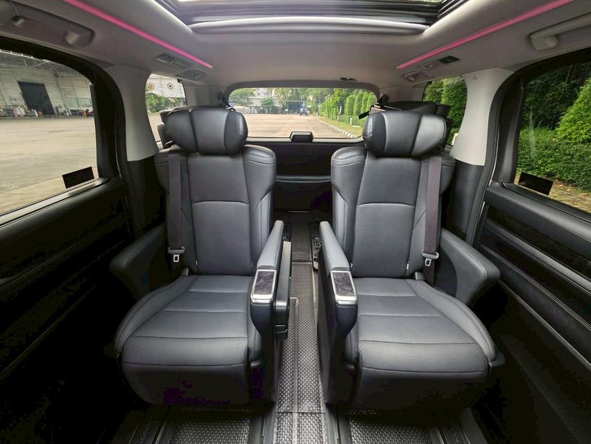 Toyota ALPHARD 2.5SC PACKAGE สีขาว ปี 2020 ไมล์ 22,000 กม.  14