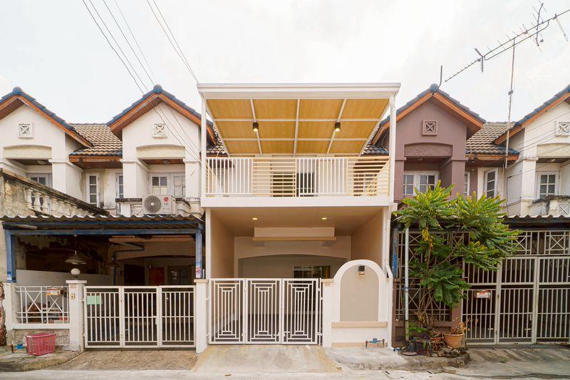 *ฟรีโอน*ขายทาวน์เฮ้าส์รีโนเวทพร้อมอยู่ หมู่บ้านลุมพินี ติดถนนกาญจนาภิเษก ใกล้เซ็นทรัลเวสต์เกต บางบัวทอง นนทบุรี. 1