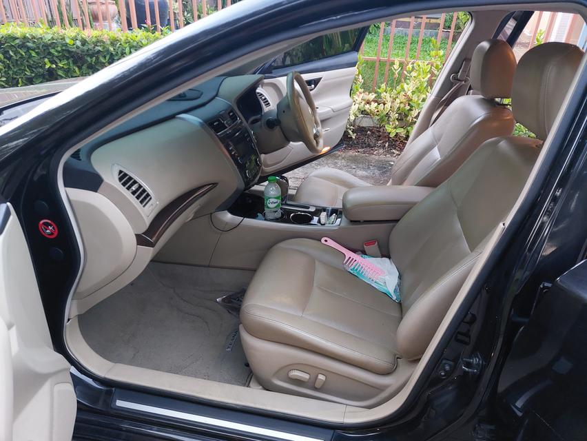 ขาย NISSAN Teana 2.0XL รหัสเครื่องยนต์ L33 รถออกปลายปี 2013 จดปี 2014 เลขไมล์ประมาณ 230,000 กม.รถเพิ่งเปลี่ยนแบตเตอรี่ใหม่บีควิก และทำประกันชั้น 1 ตล