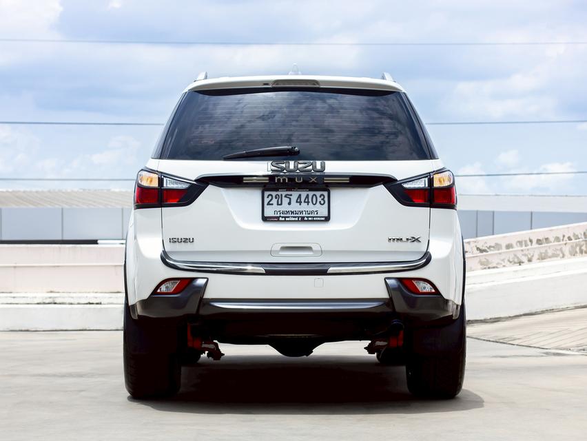 ISUZU Mu-X 3.0 4WD A/T ปี 2013 จด 2014  3