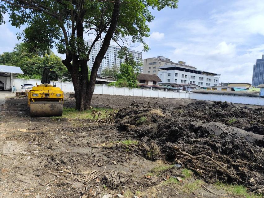 ขายที่ดินแปลงศักยภาพสูง สุขุมวิท 101  BTS ปุณณวิถี Land and old  house  for sale in a prime 4